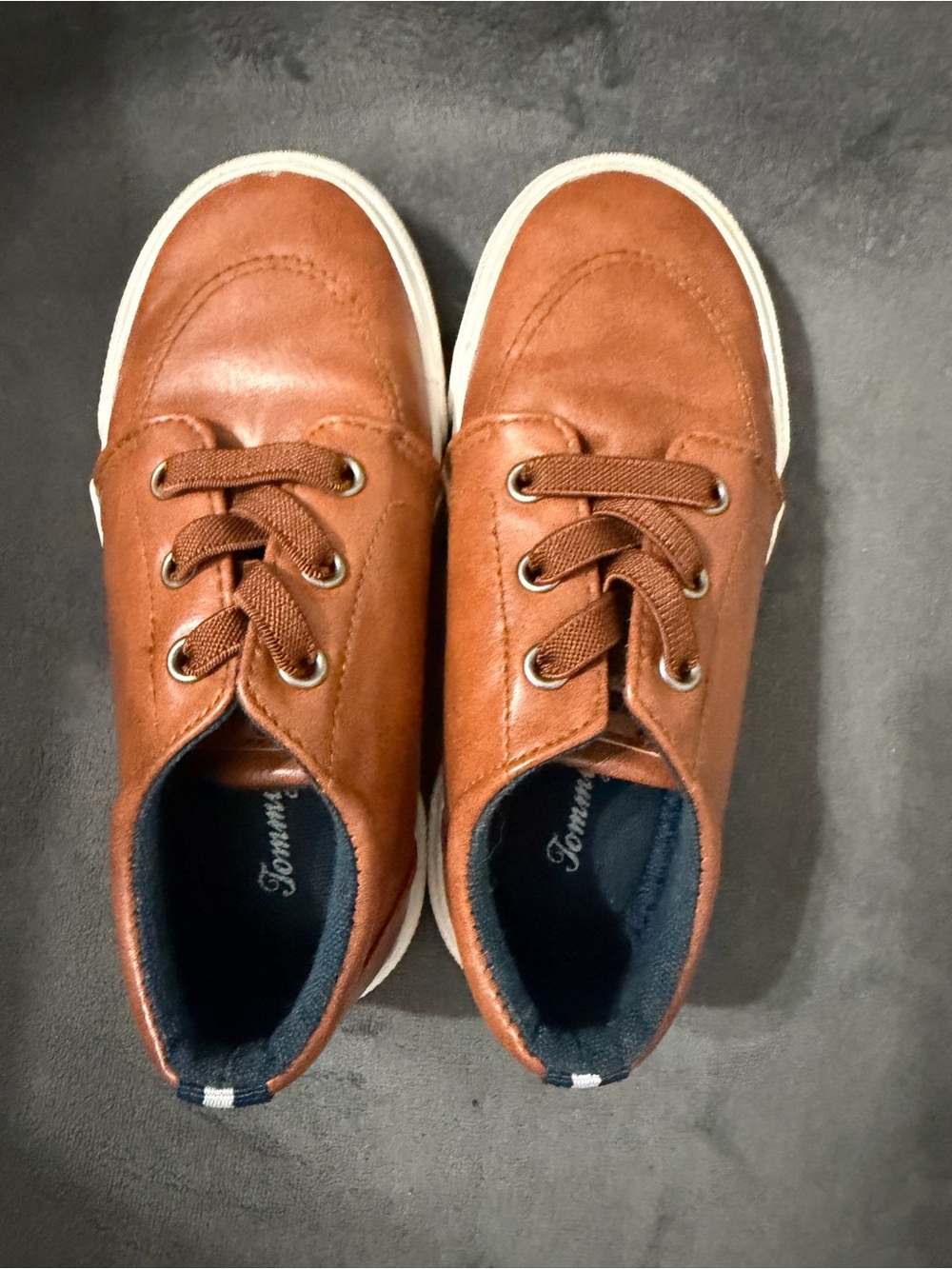 Tommy Bahama Toddler Brown Leather-Look Lace Sneakers